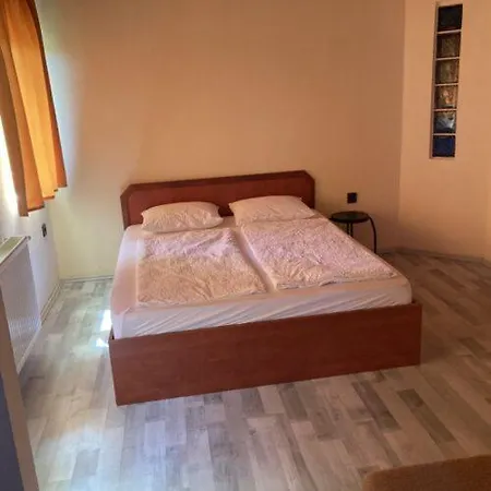 Pizza Sztori Apartment Balatonmariafurdo