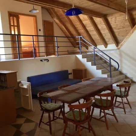 Pizza Sztori Appartement